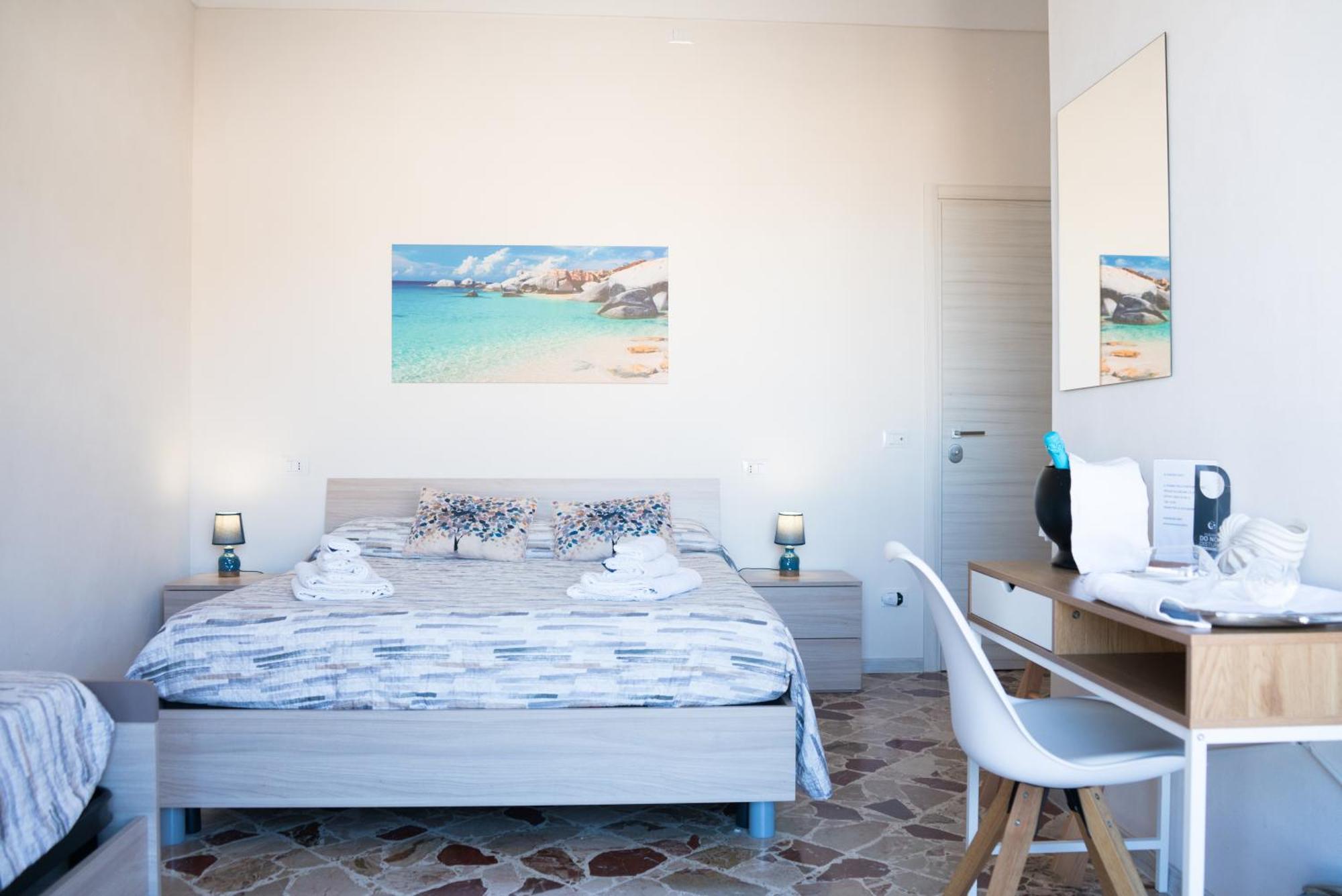 Ponente & Maestro Rooms Favignana Exteriör bild
