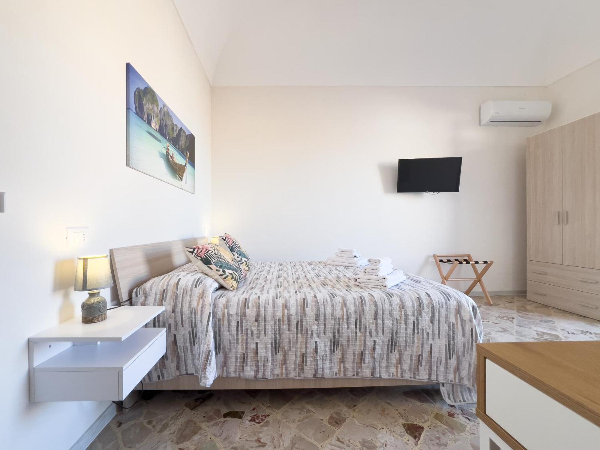 Ponente & Maestro Rooms Favignana Exteriör bild