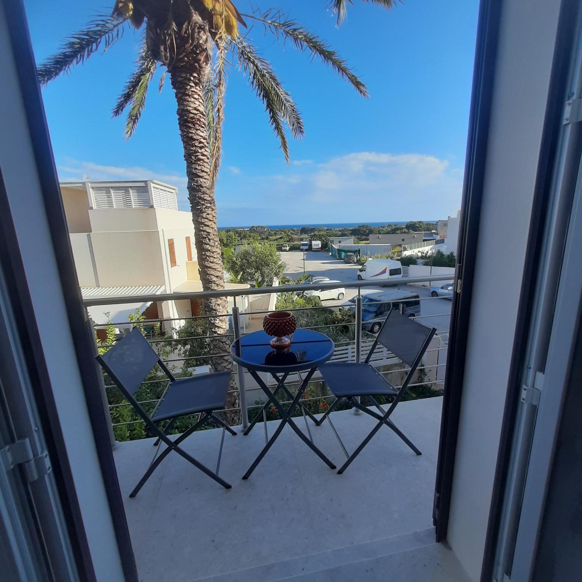 Ponente & Maestro Rooms Favignana Exteriör bild